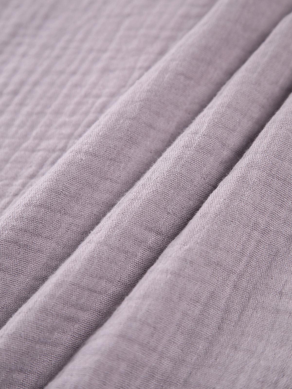 Completo minimalista due pezzi con collo e pantaloncini
