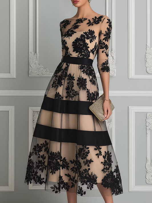 Abito midi elegante a corte ad A, in pizzo nero