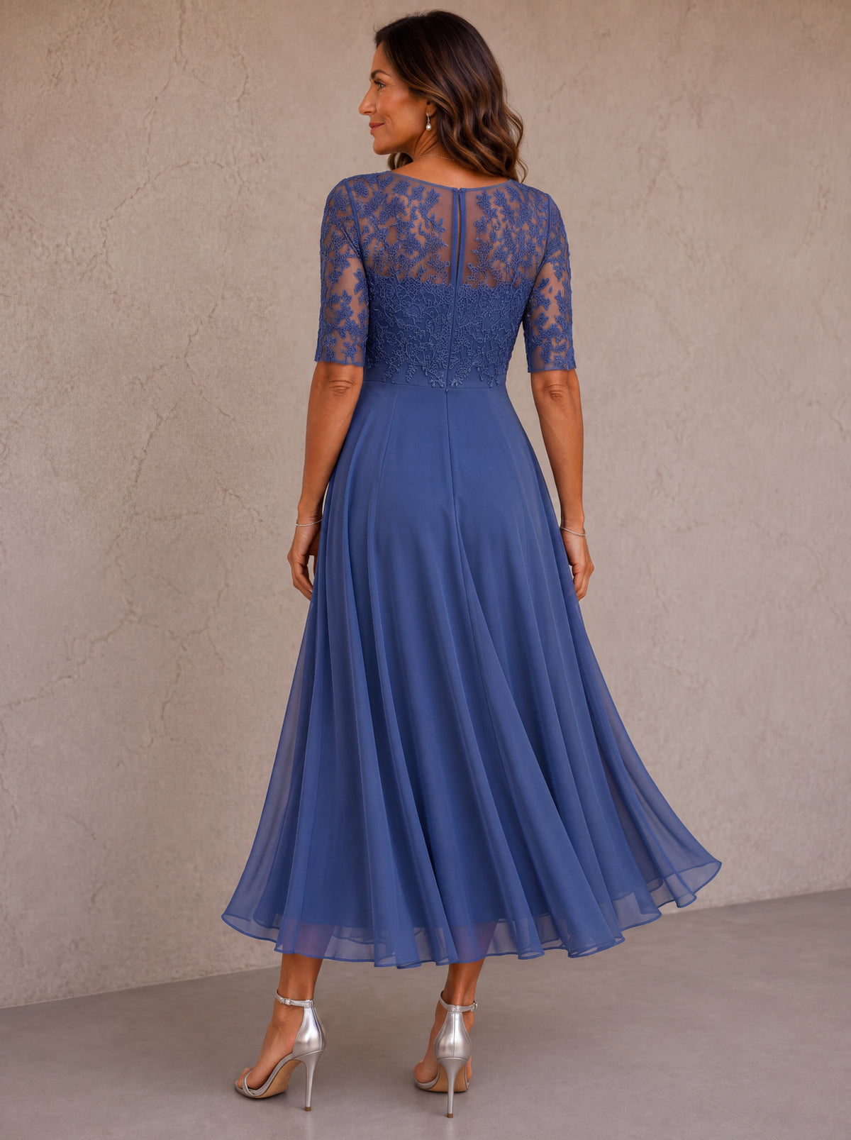 REAL | Abito Lungo in Pizzo e Chiffon