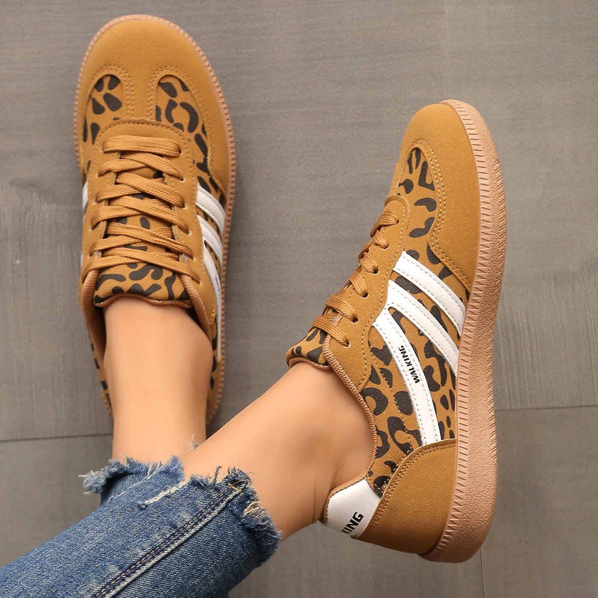 REAL | Sneakers ortopediche in edizione limitata